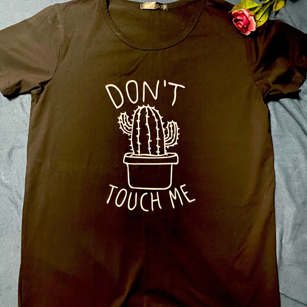 🌵Don’t Touch Me graphic tee